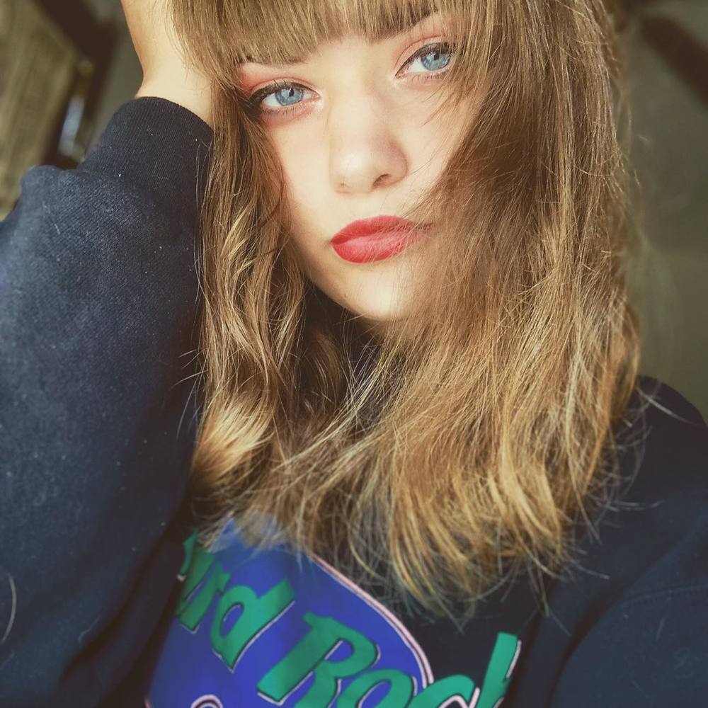 Meet your Posher, Jade